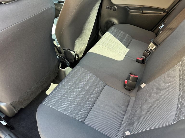 2016 Toyota Yaris 1.33 Dual VVT-i Icon Euro 6 5dr HATCHBACK Petrol Manual