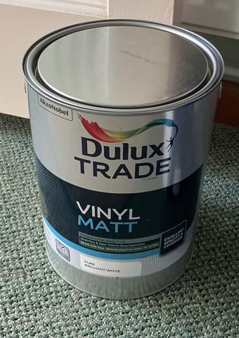 NEW tin Dulux Trade vinyl matt emulsion Pure brilliant