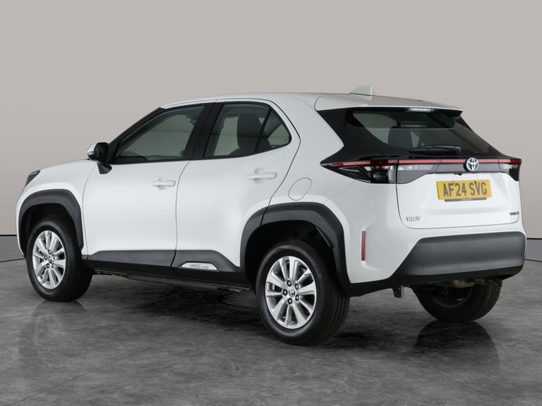 2024 Toyota Yaris Cross 1.5 VVT-h Icon SUV 5dr Petrol Hybrid E-CVT Euro 6 (s/s) (116 ps) - LANE T...