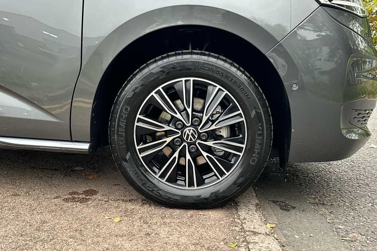 2025 Volkswagen Multivan Diesel Estate 2.0 TDI Style 5dr LWB DSG People Carrier Diesel Automatic