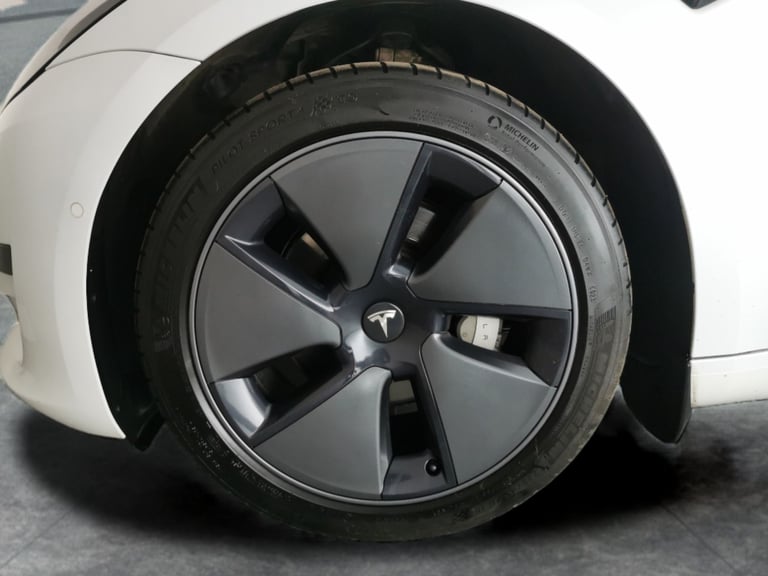 2021 Tesla Model 3 Standard Range Plus Saloon 4dr Electric Auto RWD (241 bhp) - AUTO PARK - LE Sa...