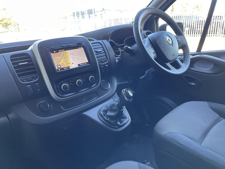2020 Renault Trafic 2.0 dCi ENERGY 30 Business SWB Standard Roof Euro 6 (s/s) 5dr PANEL VAN Diese...
