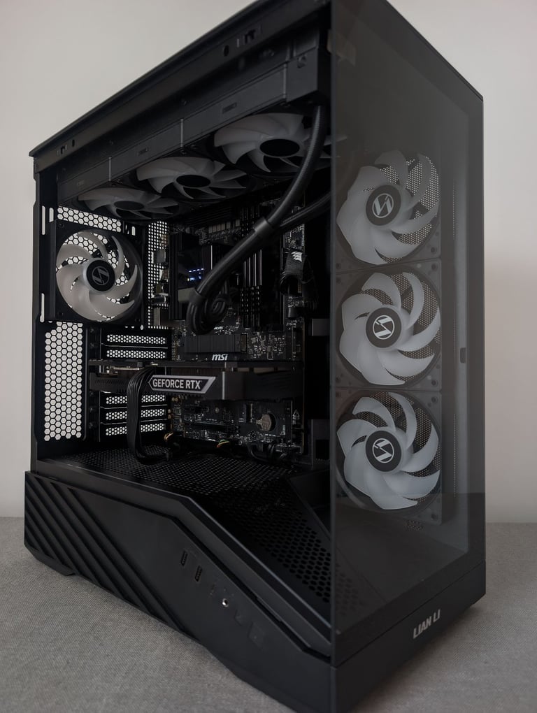 Lian Li Performance Gaming PC | AMD Ryzen 7600X | RTX 4070 12GB | 32GB DDR5 | 2TB  | Corsair | AIO