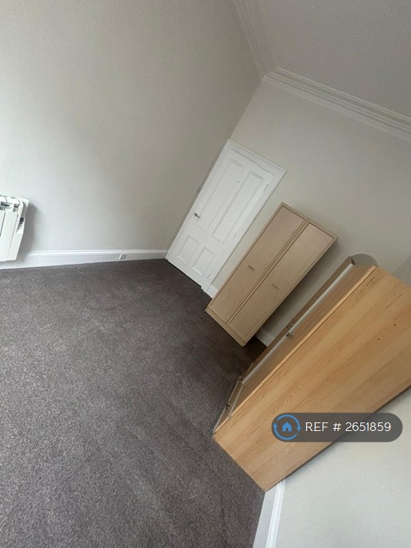 2 bedroom flat in High Street, Fraserburgh, AB43 (2 bed) (#2651859)