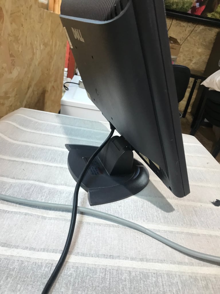 14 inch dell  computer monitor £10