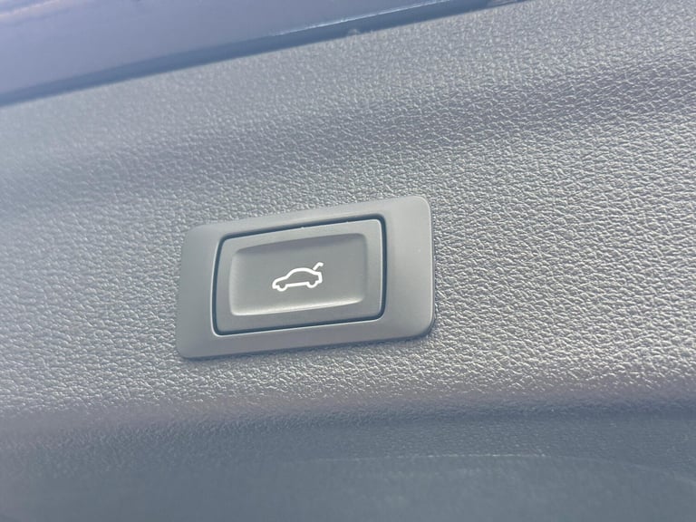  Audi A6 Allroad 3.0 TDI V6 50 Sport Estate 5dr Diesel Tiptronic quattro Euro 6 (s/s) (286 p Dies...