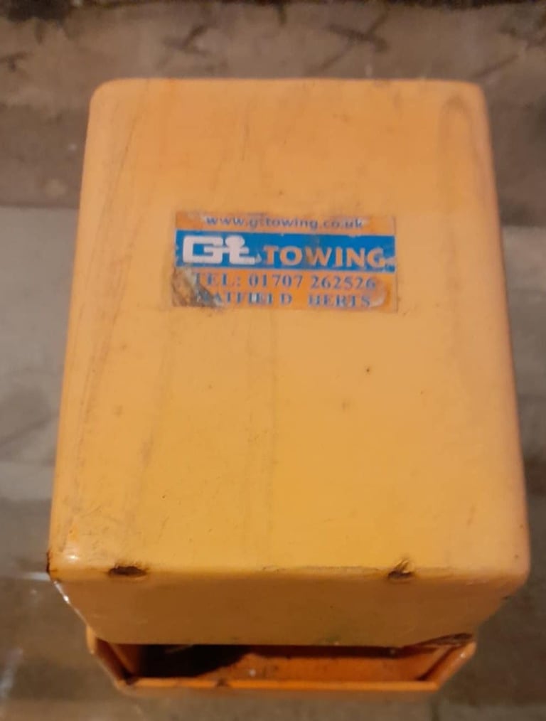 GT TOWING HEAVY DUTY TOW BAR LOCK COMPLETE WITH 3 KEYS IDEAL FOR CARAVAN OR TRAILER
