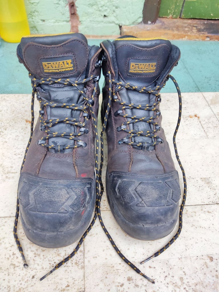 image for Men's DeWalt Hadley Size 10 Brown Waterproof Steel Toe Cap Safety Boots