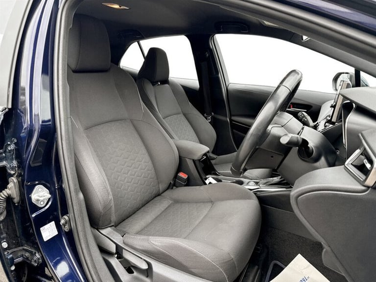  Toyota Corolla VVT-h Icon Tech Hatchback HYBRID Automatic