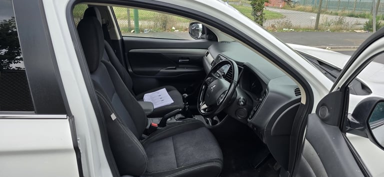 2016 Mitsubishi Outlander 2.2 DI-D GX3 5dr ESTATE Diesel Manual