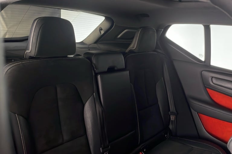  Volvo Xc40 2.0 T4 R Design Suv 5dr Petrol Auto Euro 6 s/s 190 Ps Petrol