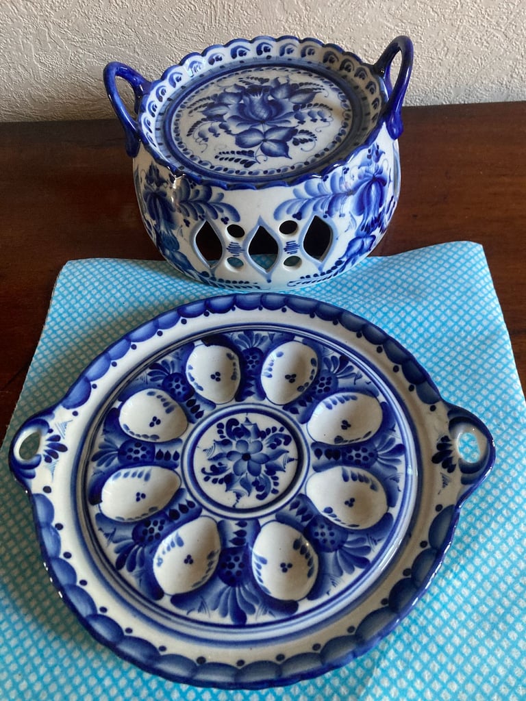 Vintage Gzhel Porcelain Russian Porcelain Blue & White Divided  egg Serving plate and cover