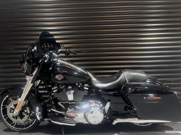 HARLEY-DAVIDSON TOURING FLHXS Streetglide Special Stage 1  Extras