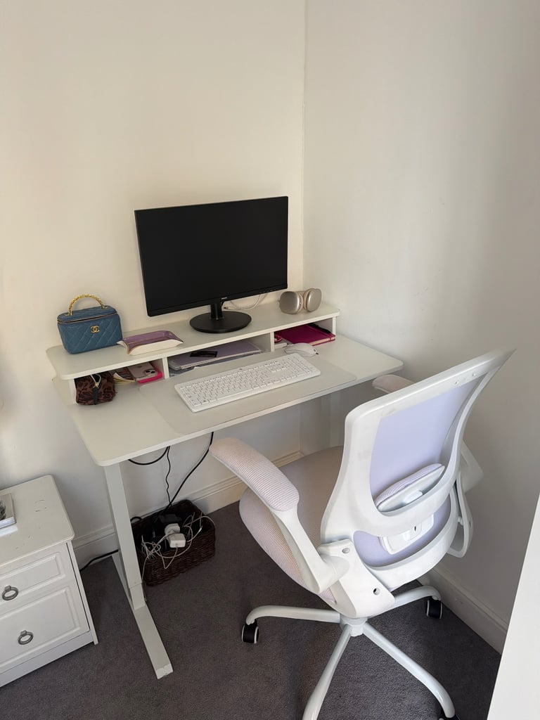 Complete Working From Home Station - height adjustable Desk, Chair, Desktop, Keyboard 