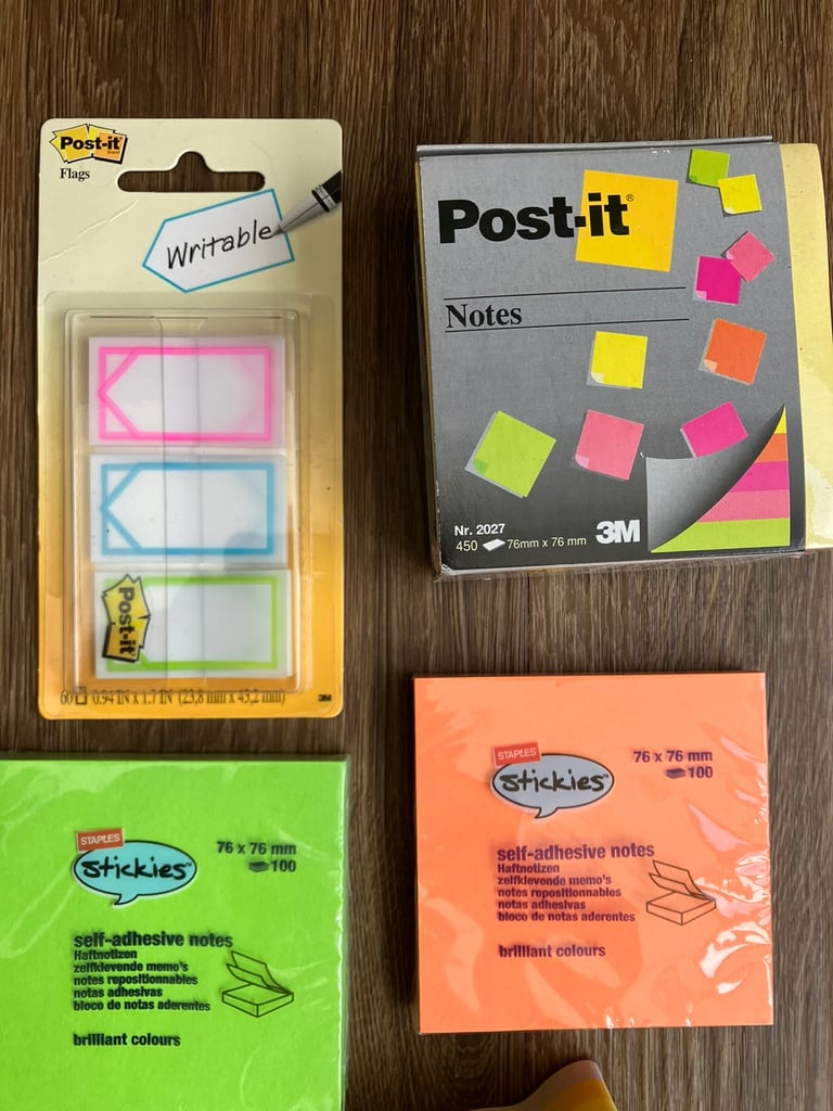 Stationery: Post-it Flags/cube/arrows/speech bubble & Staples Stickies