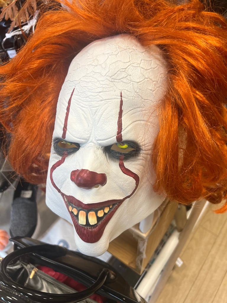 Pennywise light up latex mask