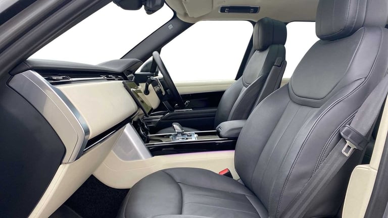 2022 Land Rover Range Rover 3.0 D300 SE 4dr Auto ESTATE DIESEL Automatic