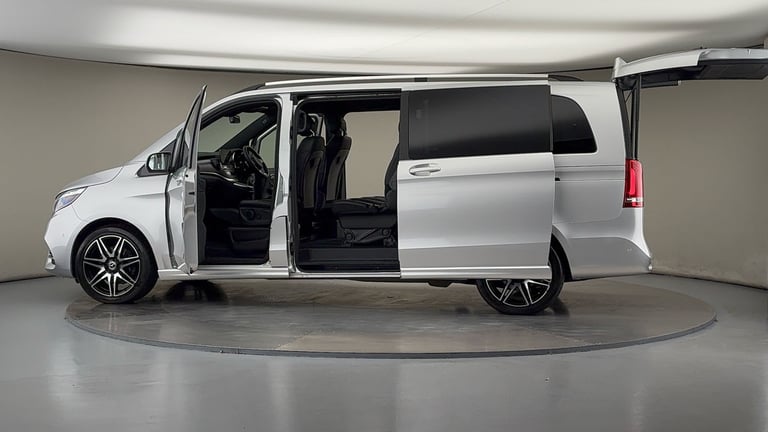 2023 Mercedes-Benz V-Class 2.0 V300d AMG Line MPV 5dr Diesel G-Tronic+ Euro 6 (s/s) XLWB (237 ps)...