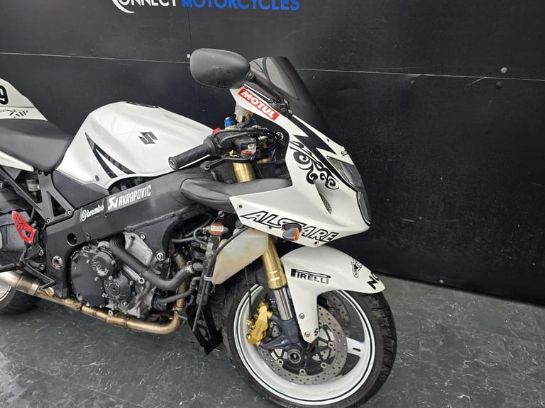 SUZUKI GSXR 600 K4 PROJECT BIKE HPI CLEAR