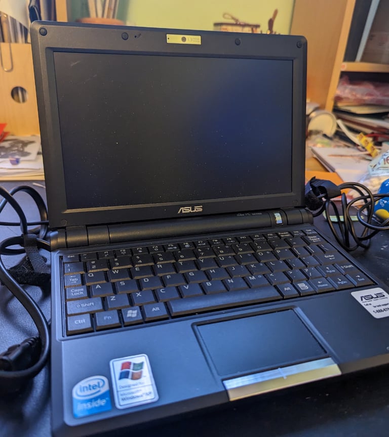 Asus Eee PC 900 available for parts