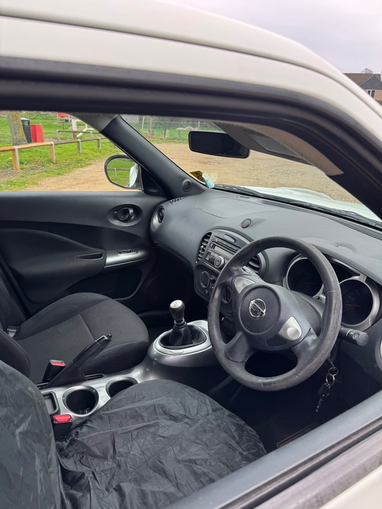 Nissan, JUKE, Hatchback, 2014, Manual, 1461 (cc), 5 doors