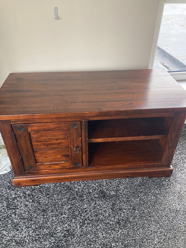Wooden TV Cabinet