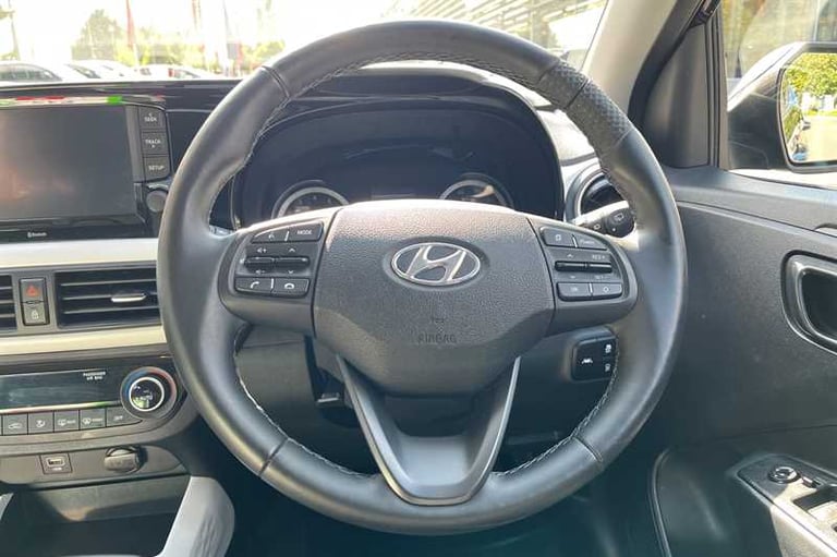 2022 Hyundai i10 1.2 MPI PREMIUM 5DR AUTO Hatchback Petrol Automatic