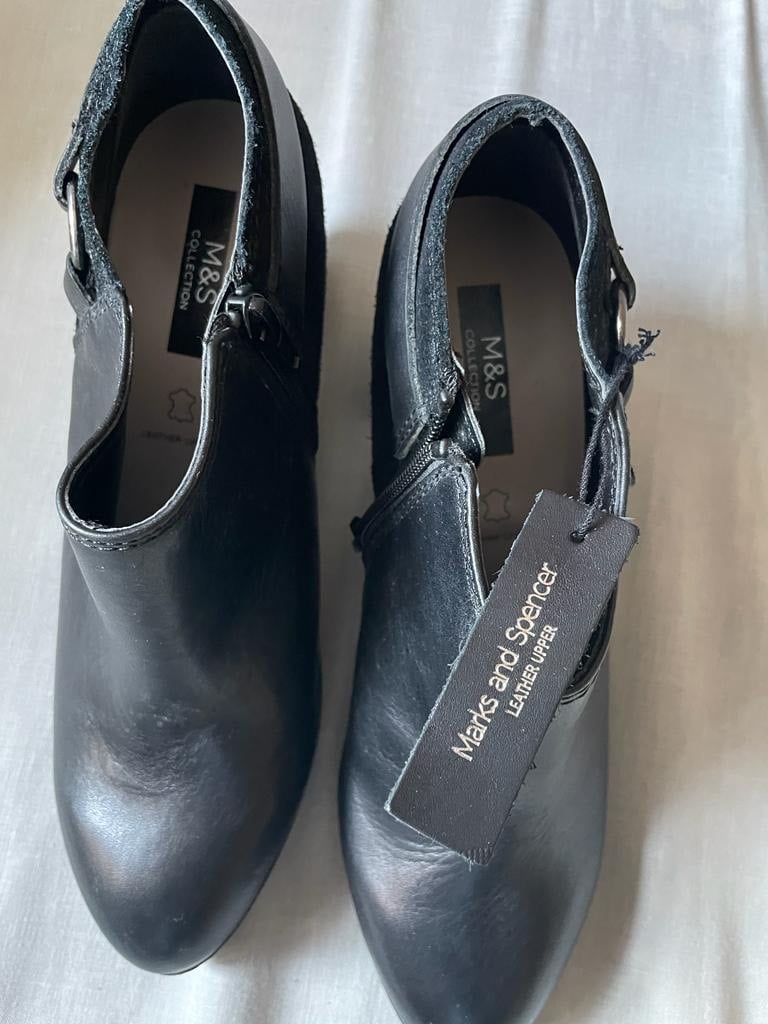 M and s for Sale Women s Boots Gumtree
