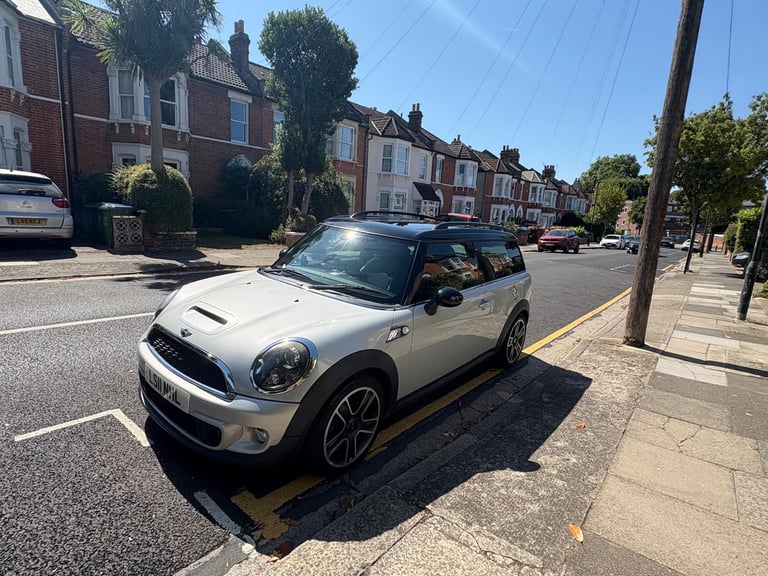 2011 Mini Clubman Cooper S – Excellent Condition