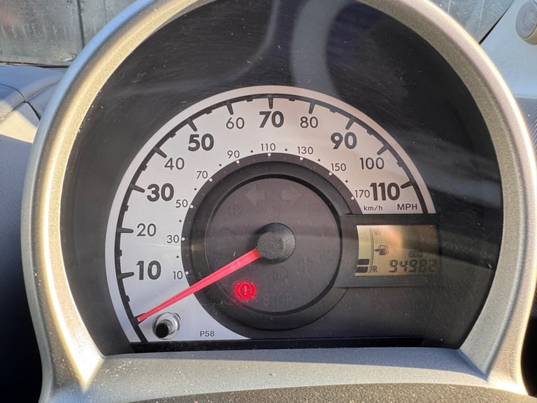 2011 Toyota AYGO 1.0 VVT-i Blue 5dr HATCHBACK Petrol Manual