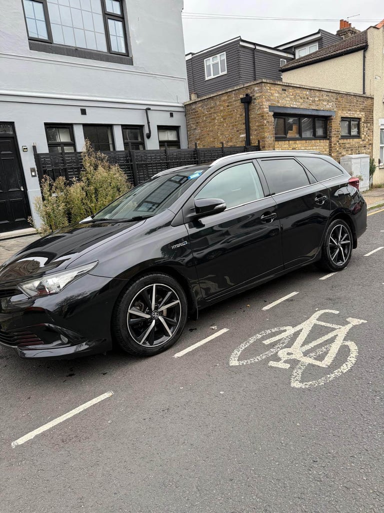Pco car Toyota, AURIS, Estate, 2018, Other, 1798 (cc), 5 doors
