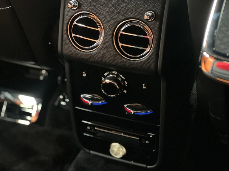 Rolls-Royce Cullinan 6.75 V12 Black Badge Auto 4WD Euro 6 5dr