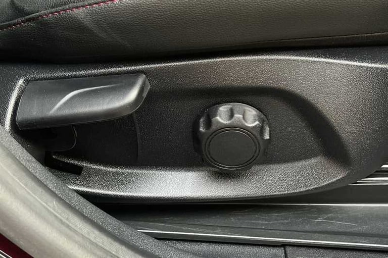 2023 Ford Puma 1.0 EcoBoost Hybrid mHEV Vivid Ruby Edition 5dr HATCHBACK PETROL Manual