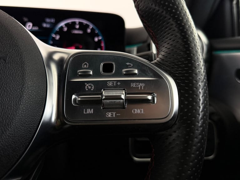  Mercedes-Benz A-Class 1.3 A180 AMG Line (Premium 2) 7G-DCT Euro 6 (s/s) 5dr Petrol Automatic