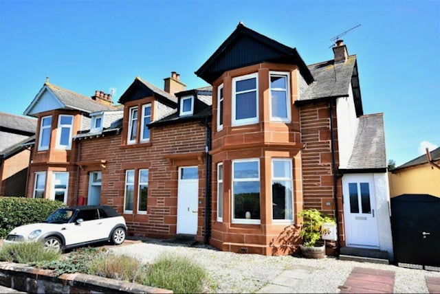 Prestwick 2 Bed Flat