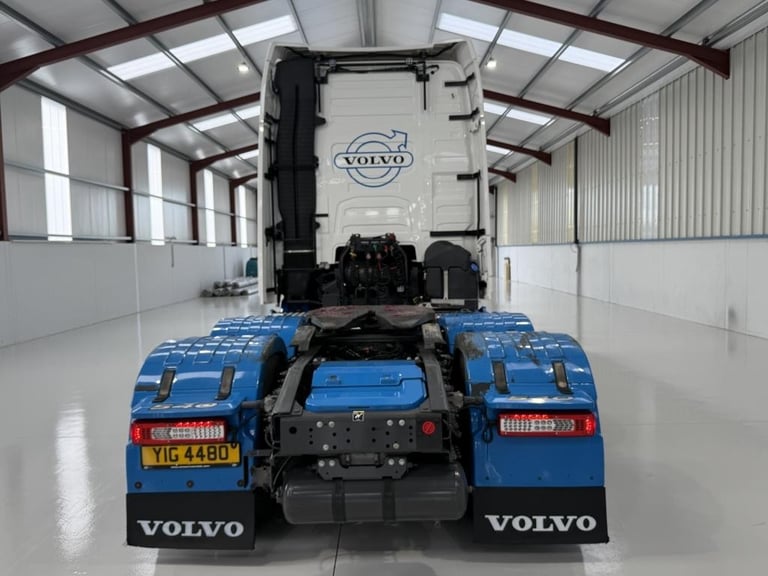 VolvoFH540,XL,SIDE SKIRTS ,AIR HORNS , FRONT AIR SUSP,TWIN FUEL TANKS 