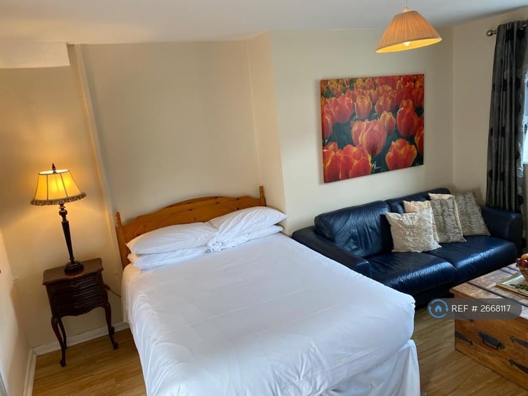 Studio flat in Cambridge, Cambridge, CB1 (#2668117)