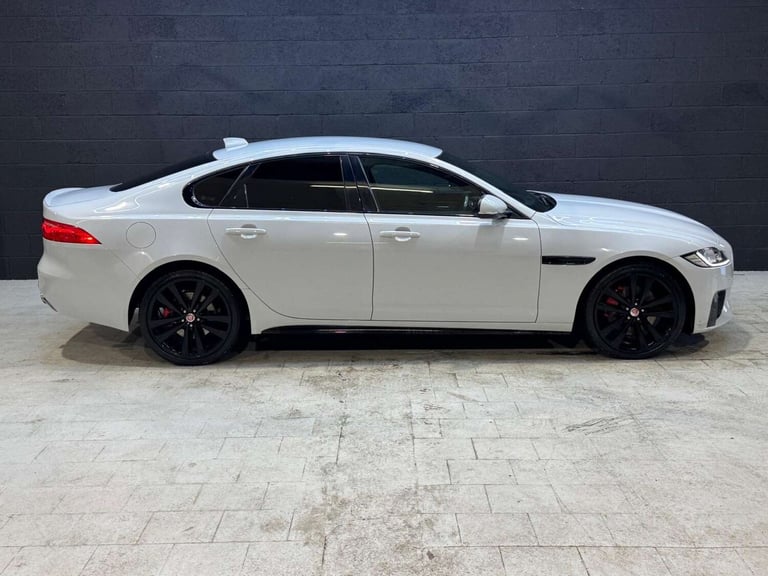 2016 Jaguar XF 3.0 XF V6 S D Auto 4dr Saloon Diesel Automatic
