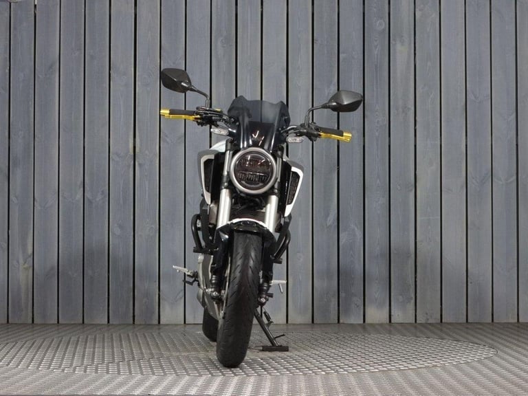 2019 69 HONDA CB125R 125