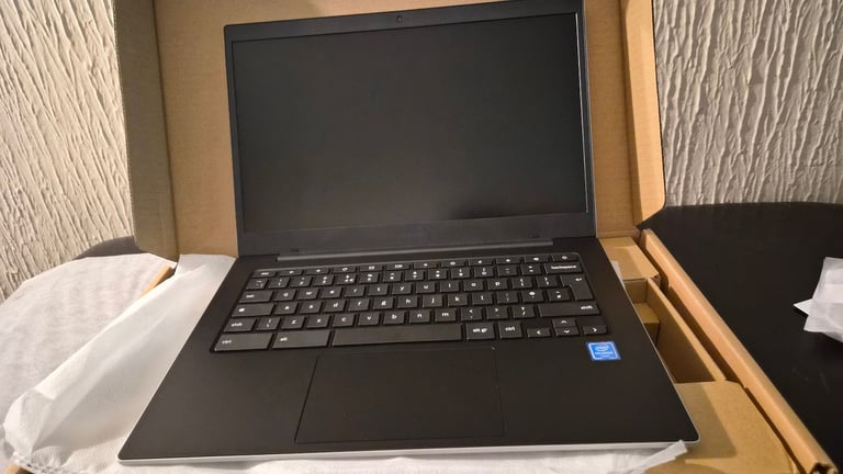 New Galaxy Chromebook Go 