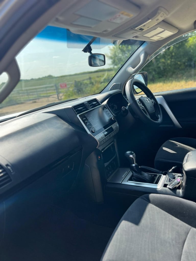 2022 Toyota Land Cruiser 2.8D Active Auto 4WD Euro 6 (s/s) 5dr (7 Seat) ESTATE Diesel Automatic