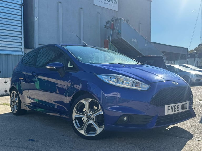 2016 Ford Fiesta 1.6T EcoBoost ST-3 Euro 6 3dr HATCHBACK Petrol Manual