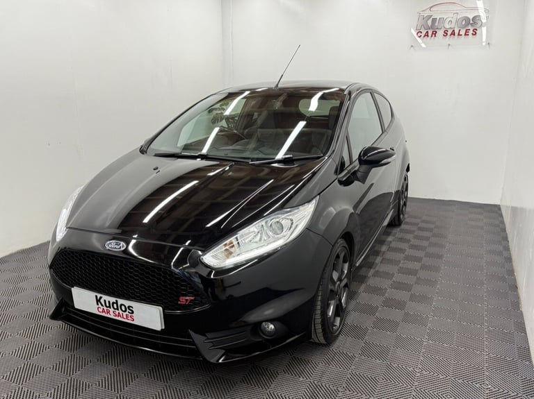 2017 Ford Fiesta 1.6 ST-3 3dr - 55900 miles - NAV - CRUISE - FSH HATCHBACK Petrol Manual
