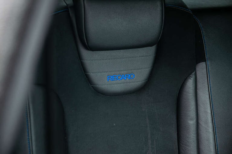 2010 Ford Focus 2.5 RS 3dr HATCHBACK PETROL Manual