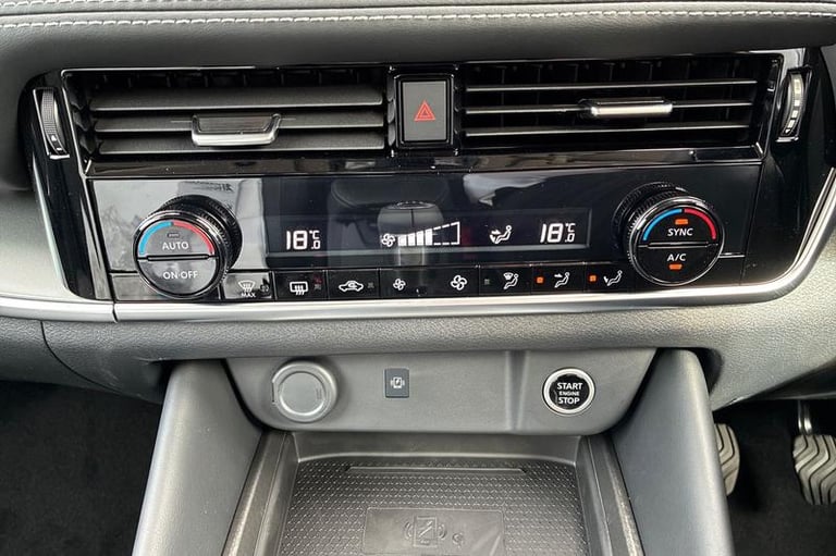 2025 Nissan Qashqai 1.3 DiG-T MH N-Connecta 5dr HATCHBACK PETROL Manual