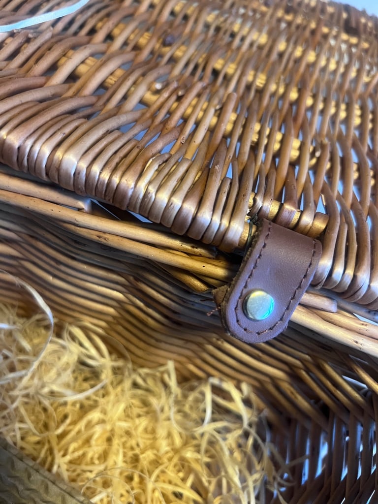 Fortnum & Mason Hamper / Basket