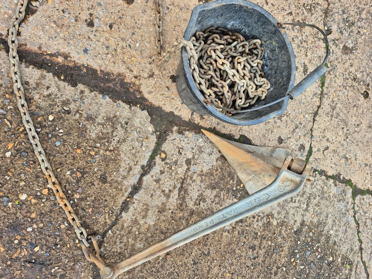 image for Forged anchor with 270ft of chain