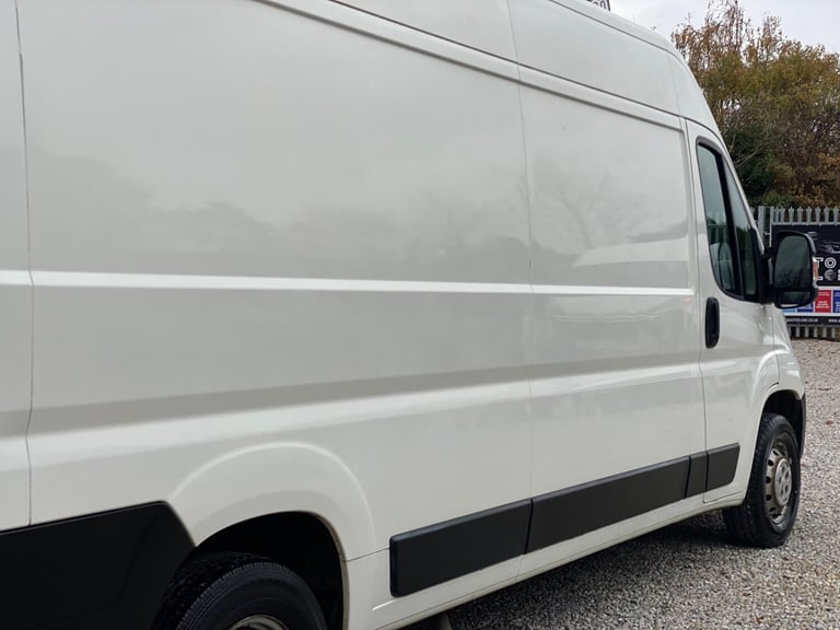 2021 Peugeot Boxer 2.2 BlueHDi 335 Professional L3 H2 Euro 6 (s/s) 5dr PANEL VAN Diesel Manual