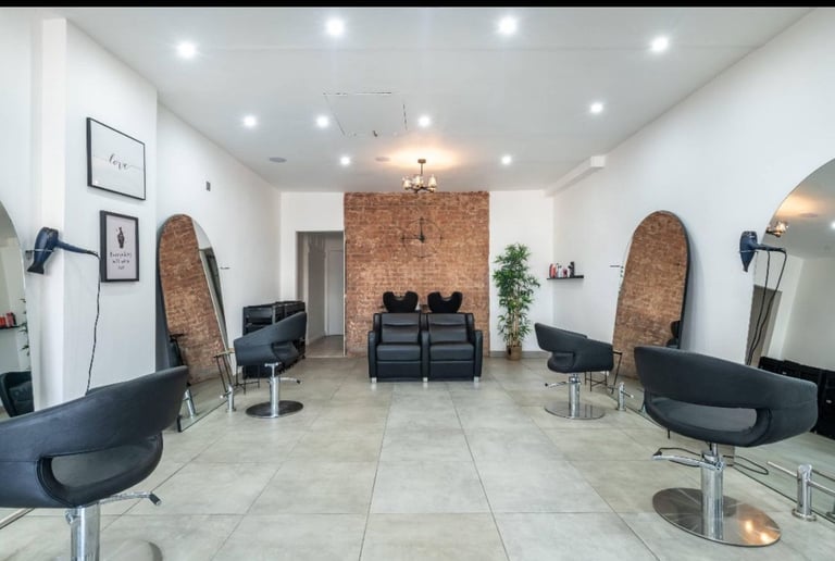 image for Rent a Chair – Beautiful Salon in Bermondsey SE16