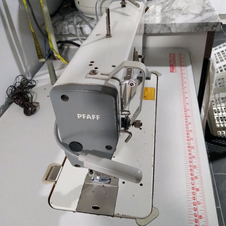 Pfaff sewing machine(energy saver)